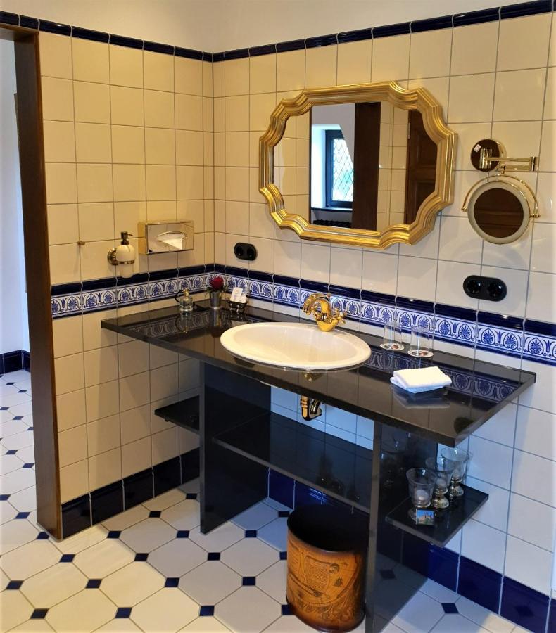 Burghotel Auf Schoenburg أوبرفيزل المظهر الخارجي الصورة