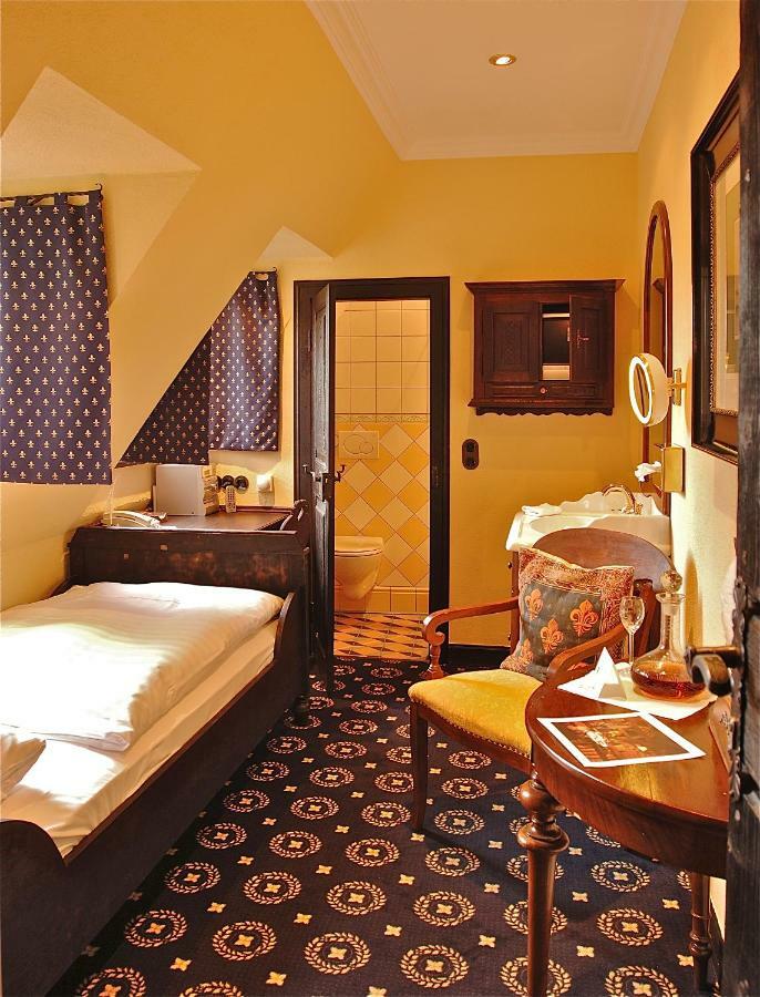 Burghotel Auf Schoenburg أوبرفيزل المظهر الخارجي الصورة