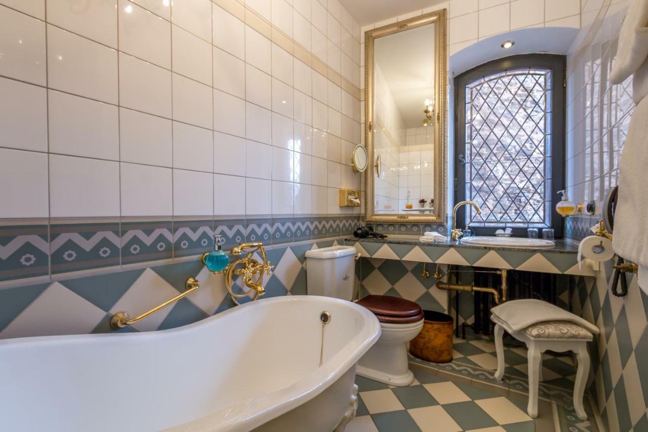 Burghotel Auf Schoenburg أوبرفيزل المظهر الخارجي الصورة